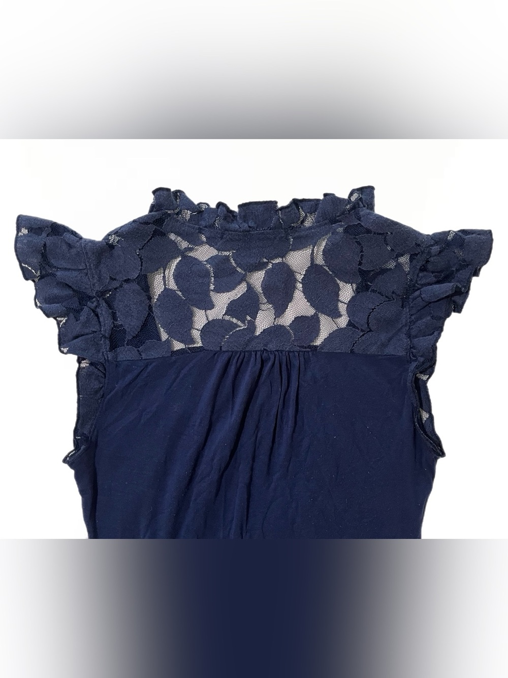 🌀 Forever 21 Lace Yoke Cap Sleeve Top in Navy Blue | Women’s Sz Med - Picture 4 of 7